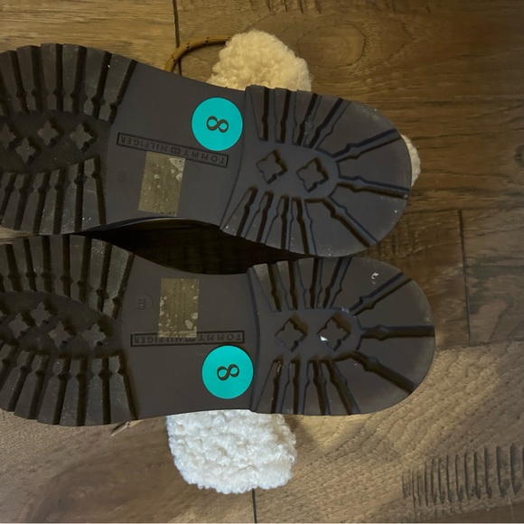 Tommy Hilfiger Tan Shearling-Lined Winter Boots - Picture 5 of 5